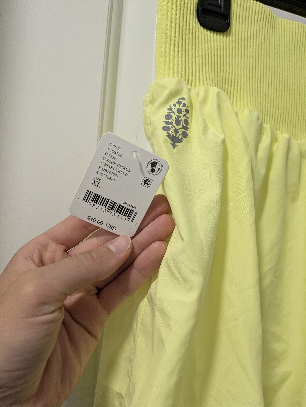🪷 Free People FP Movement Carpe Diem Shorts In Sour Citrus, XL - Picture 7 of 8